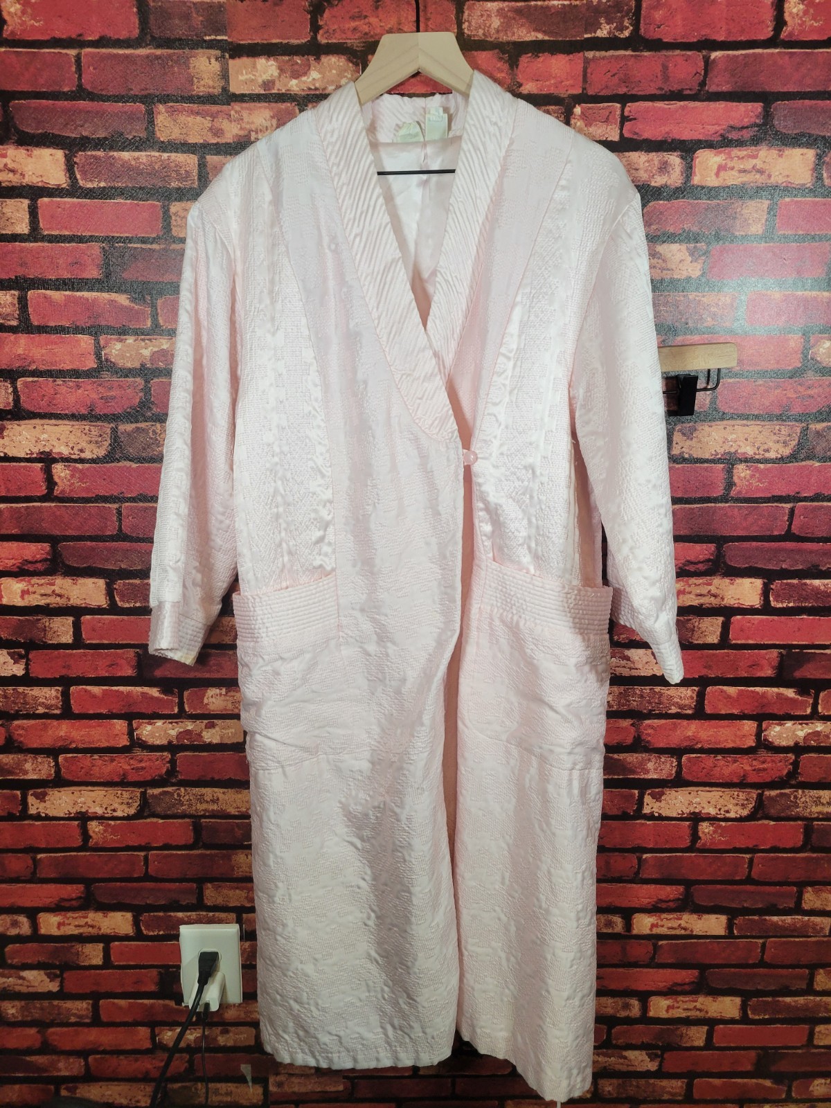Vintage Donna Richard for Gilligan Pink Quilted Robe Midi Hostess M
