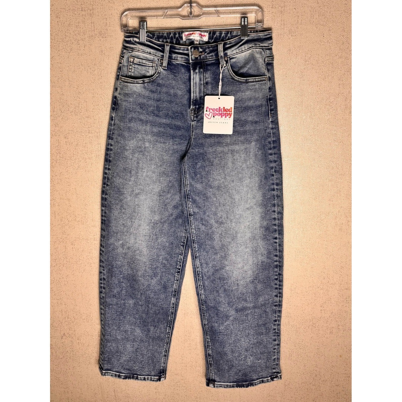 Boyfriend Jeans with Vintage Wash – Blue Risen x Freckled Poppy