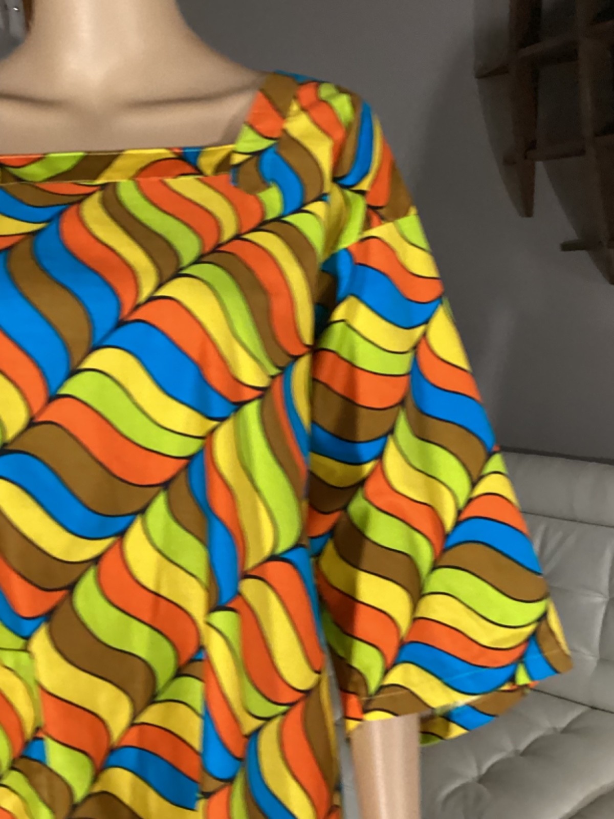 Vintage 1970s Womens Psychedelic MCM Smock Open Back Top Sz M