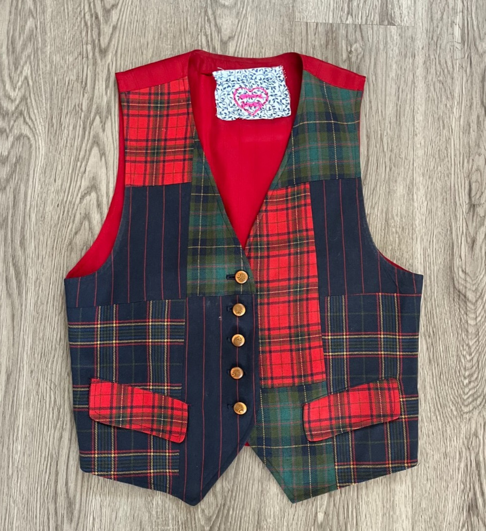 Vintage 1980’s Lizsport Patchwork Tartan Plaid Preppy Annie Hall Vest Menswear M