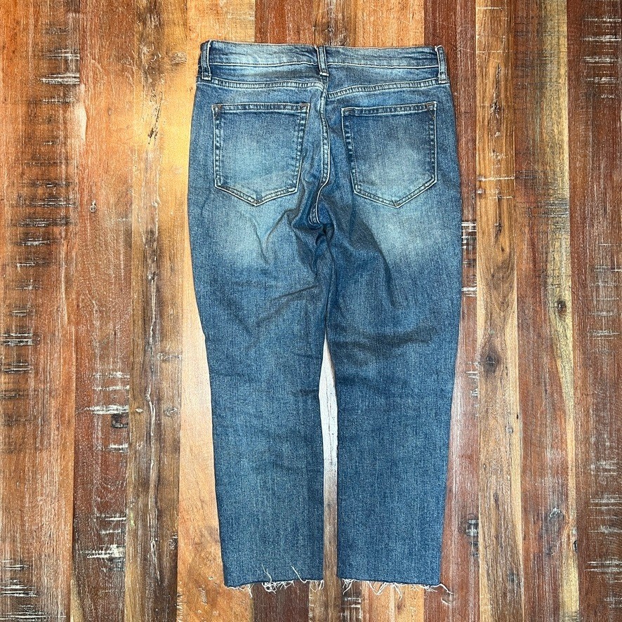 Gap 1969 Jeans – Women’s – Distressed – Size 26R – Medium Wash Blue