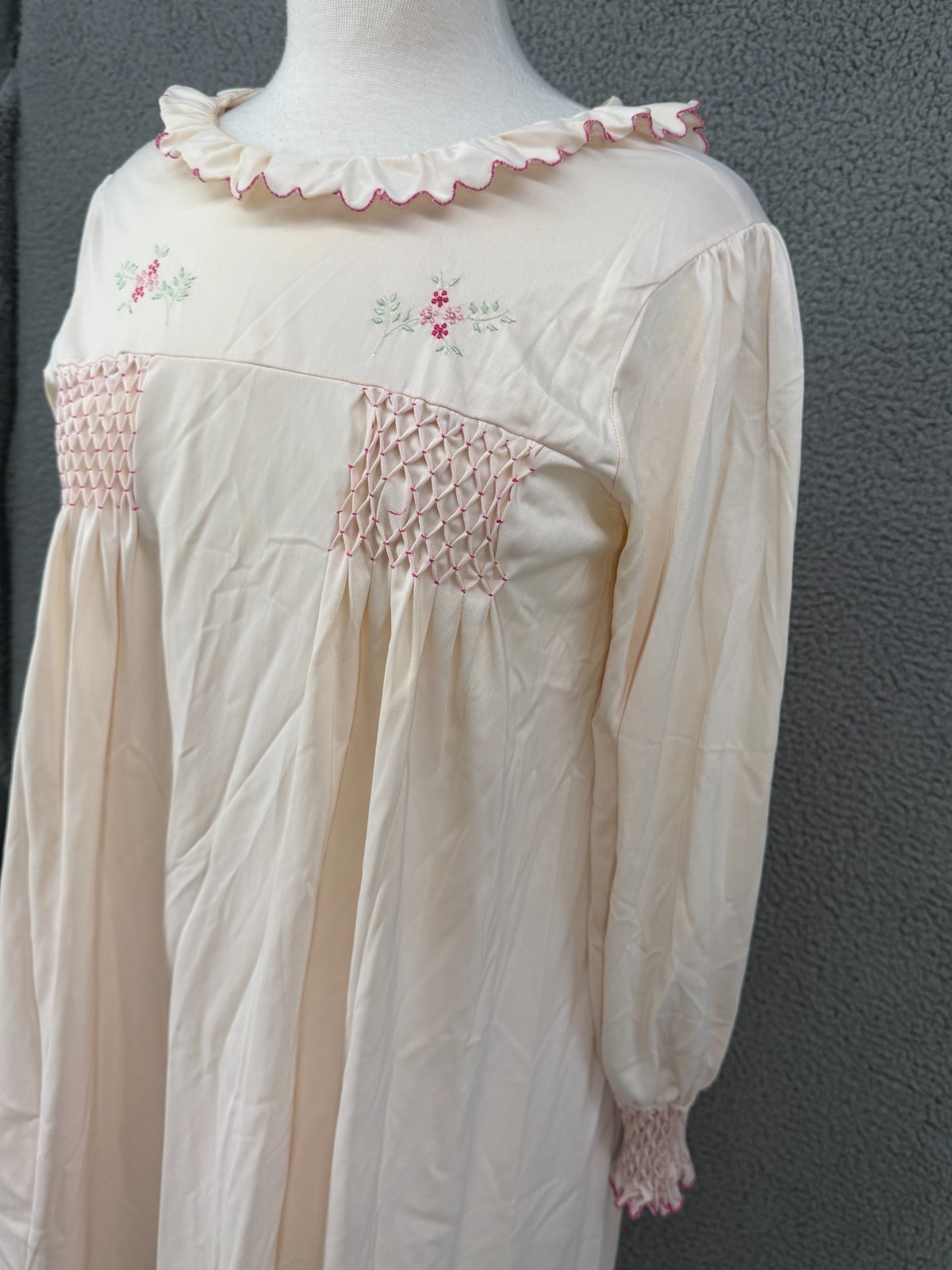 Vintage 60’s Nightie Nylon Nightgown Night Shift size M Embroidered Long Sleeve