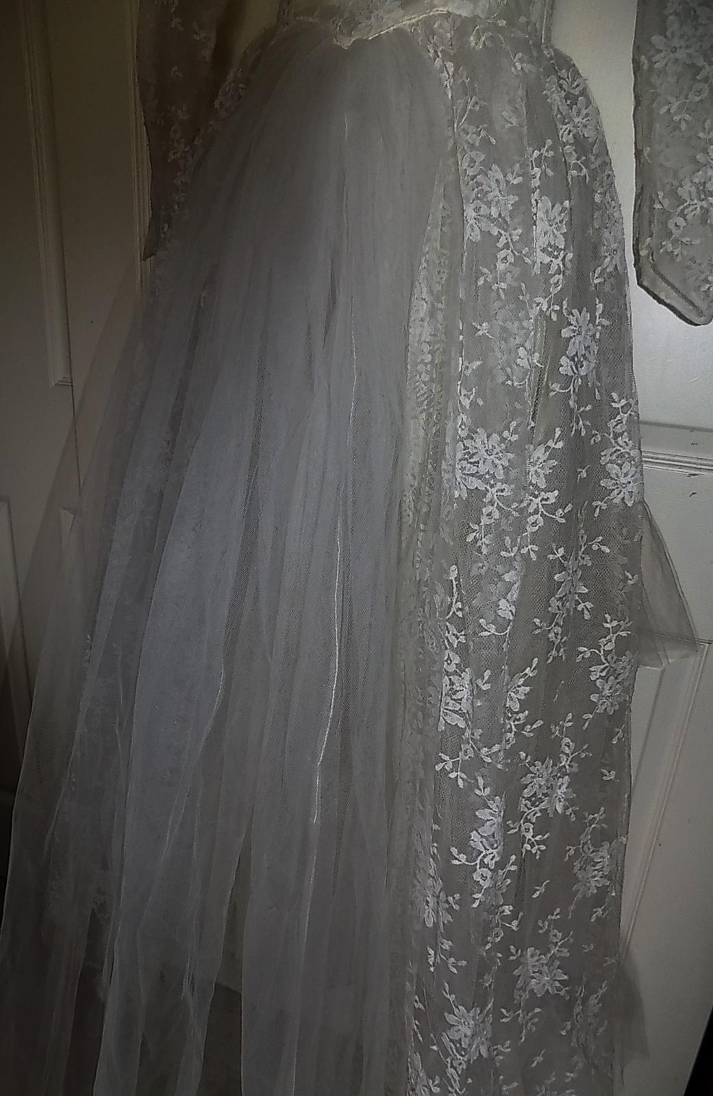 Vintage 50s Satin, Lace & Net Wedding Dress Gown B34