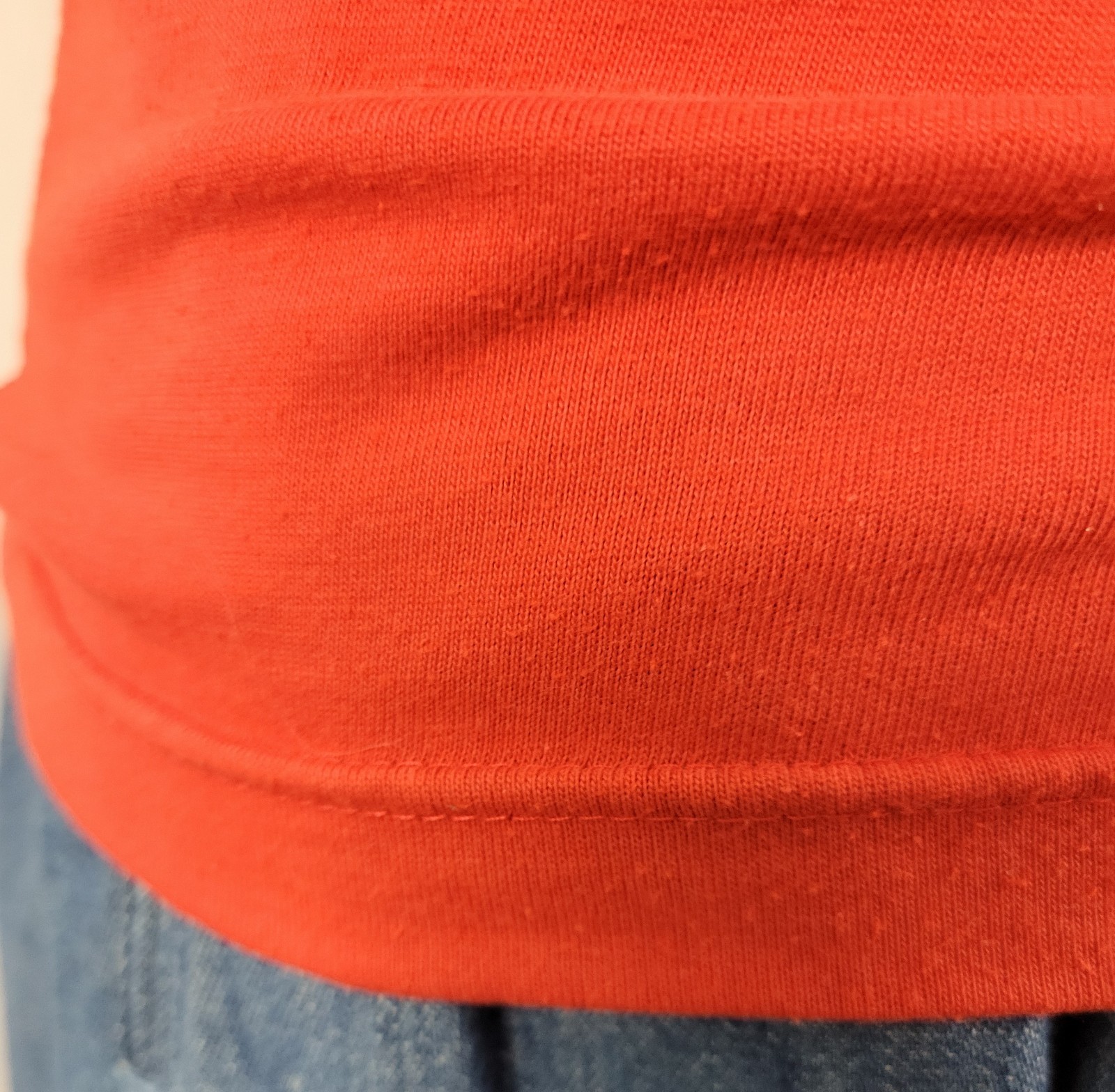 Vintage Red Mock Turtleneck Dropped Shoulder Top w Ribbed Collar & Cuffs Size M