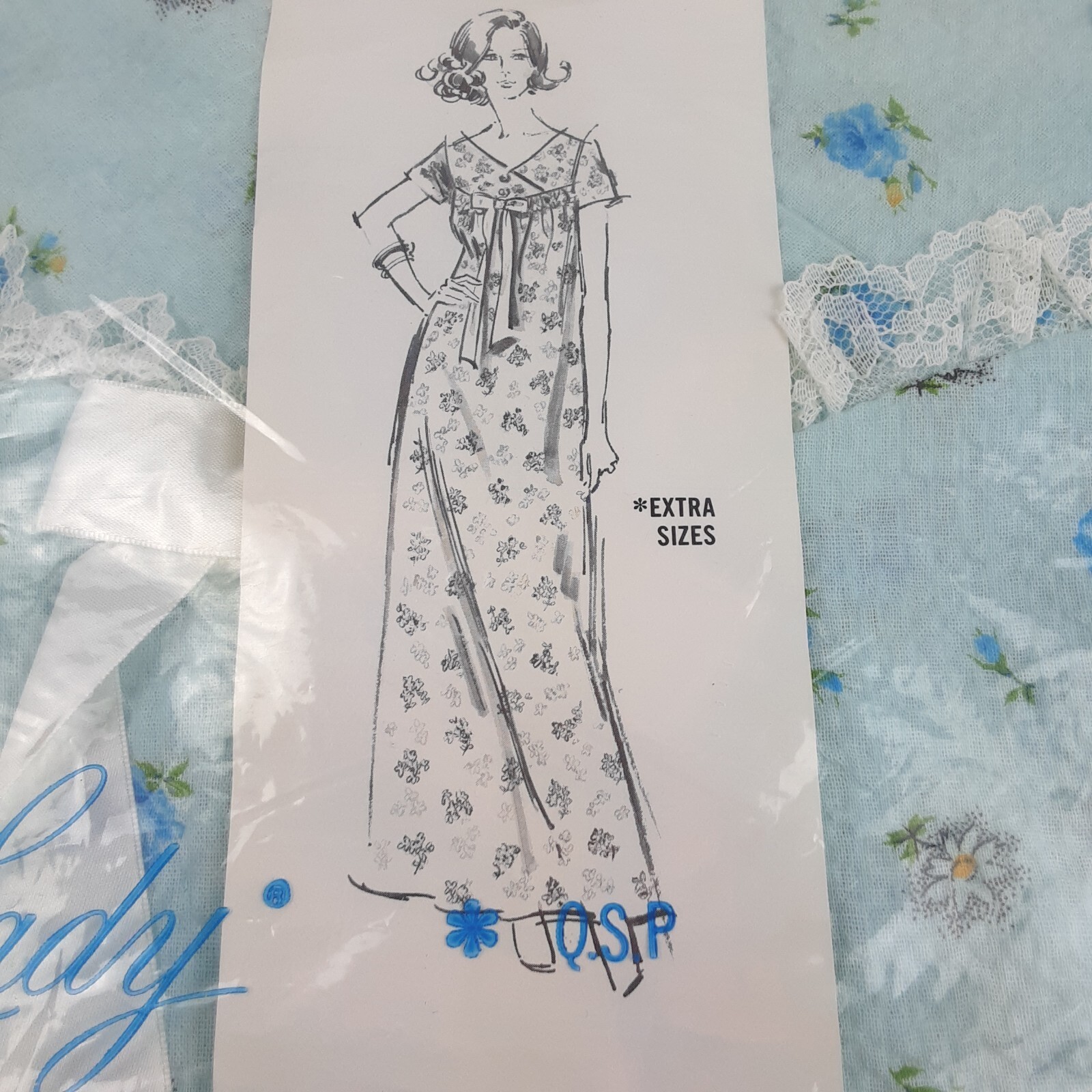 Vintage Women’s Ideal Lady Full Length Gown Pajamas Size 42 (L) Blue Flowers