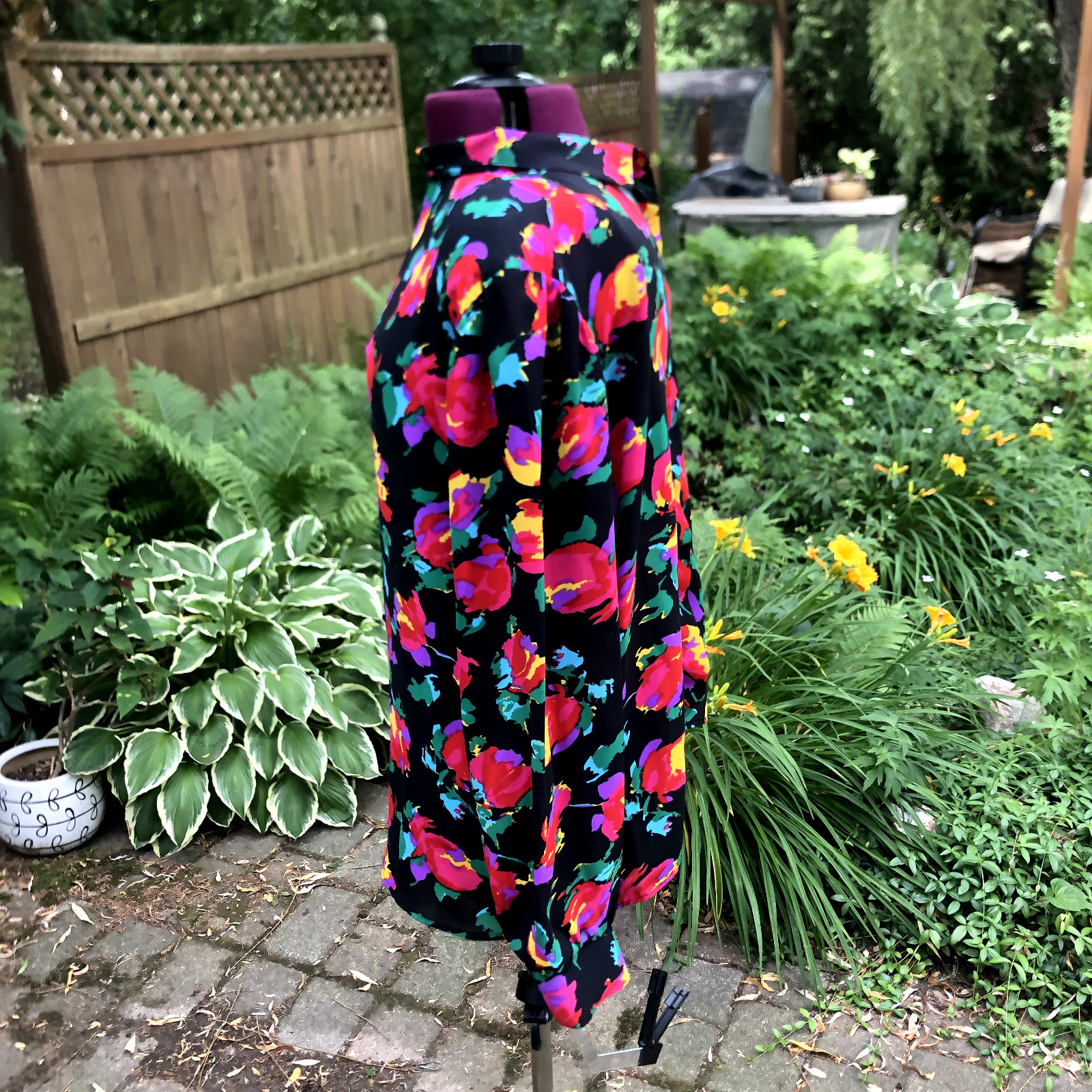 Toffs Artistic Floral Button Up Shoulder Pads 1980’s Vintage Made In USA