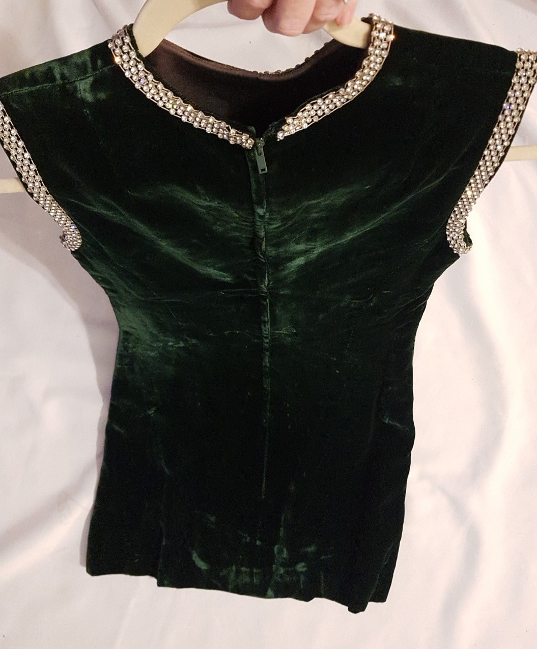 Vintage Velvet Emerald Green Peck & Peck Rhinestone Neck & Arms Dress 5th Ave NY