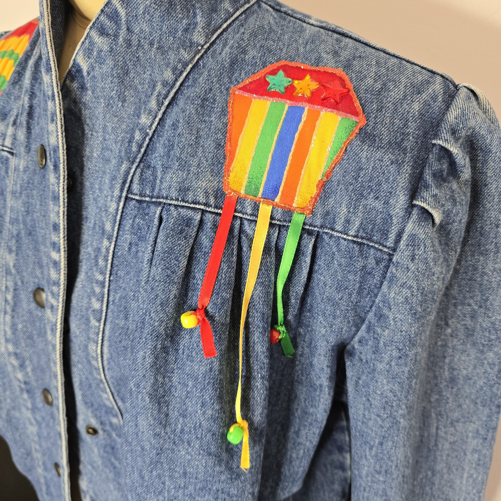 Bramble Lane Vintage Denim Jacket Sz Medium hot air Balloon applique puff paint