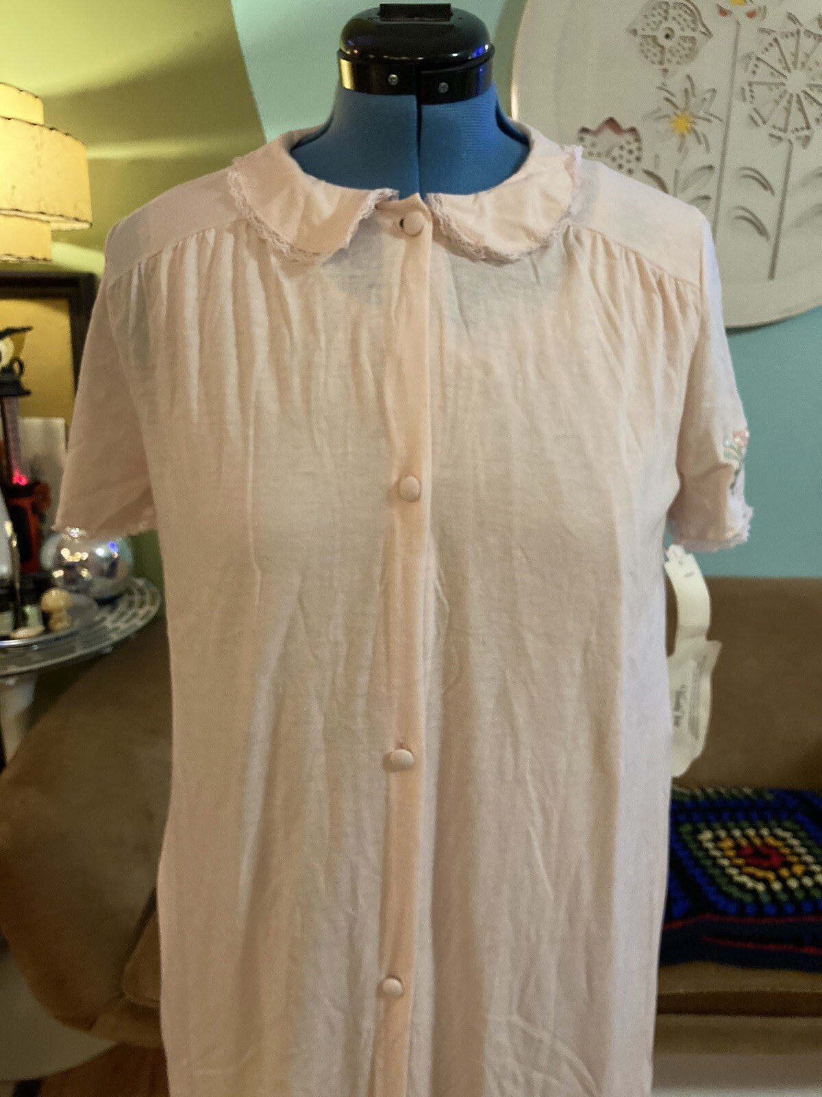Vintage NOS MCM Vanity Fair Pink Daisy Nightgown & Robe Set Sz. Small/Medium