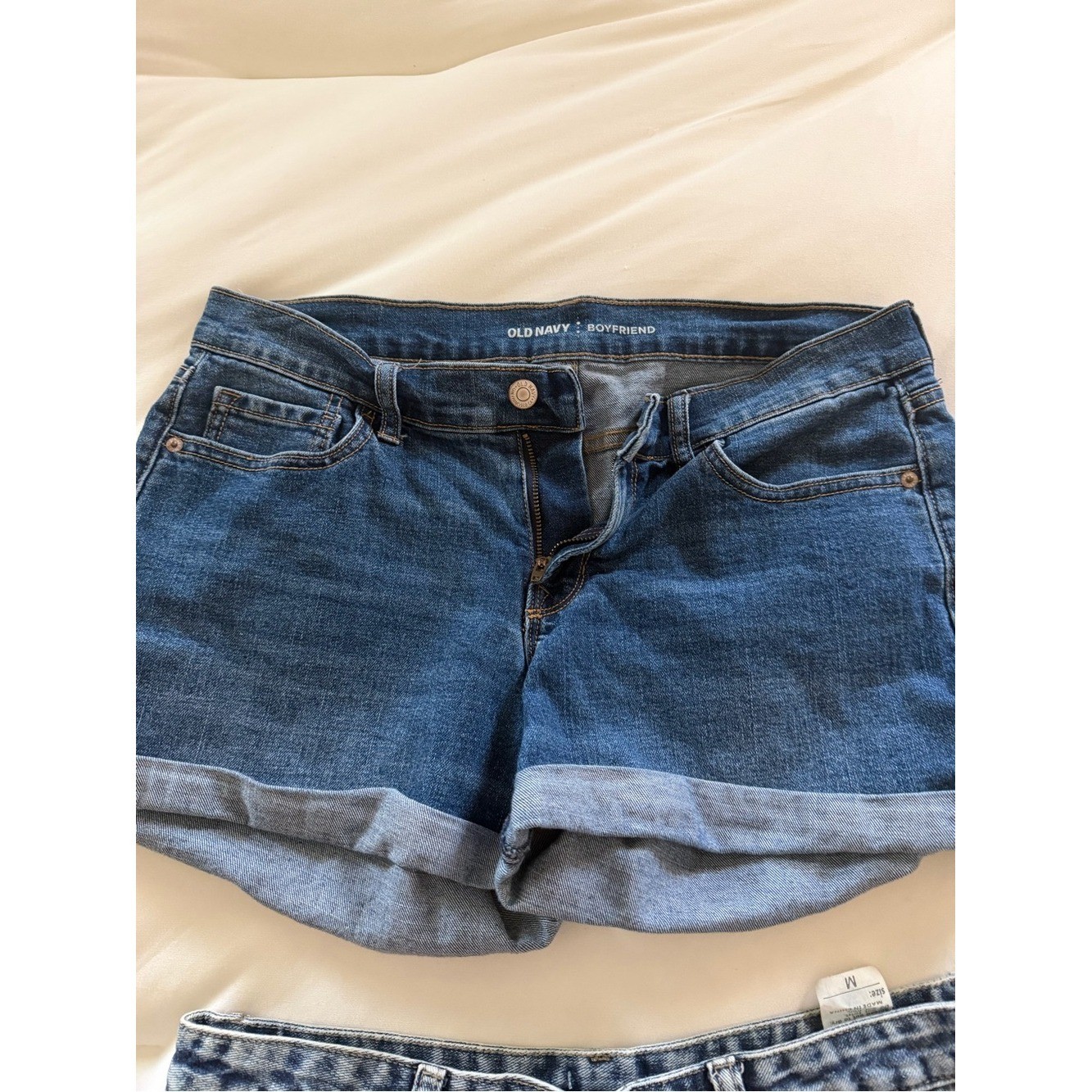 Old Navy Boyfriend Denim Shorts in Medium Blue