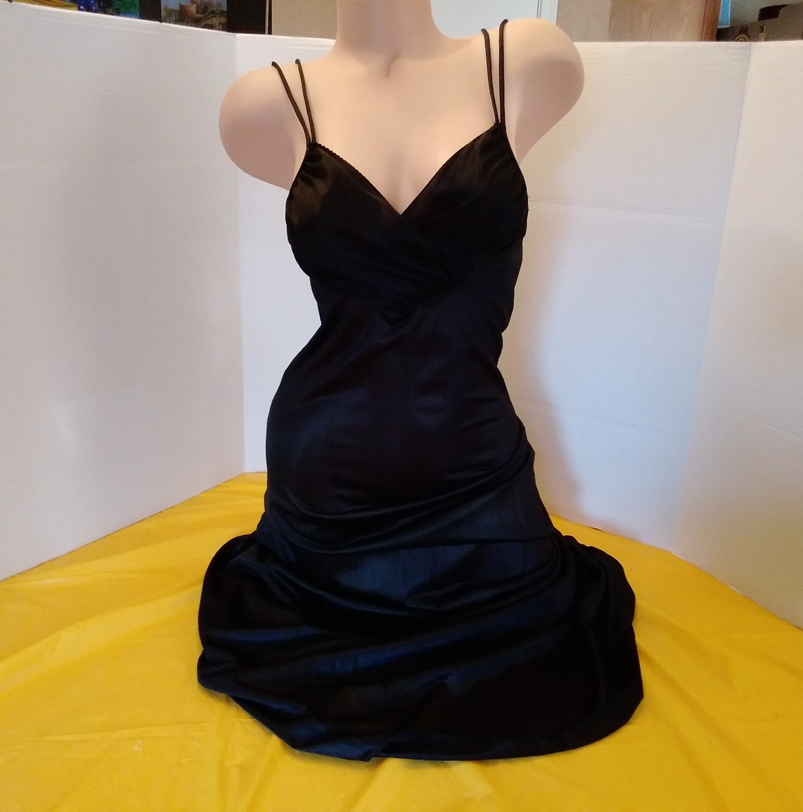 Vintage Black Lingerie Long Nightgown Regency Hollywood Size Small
