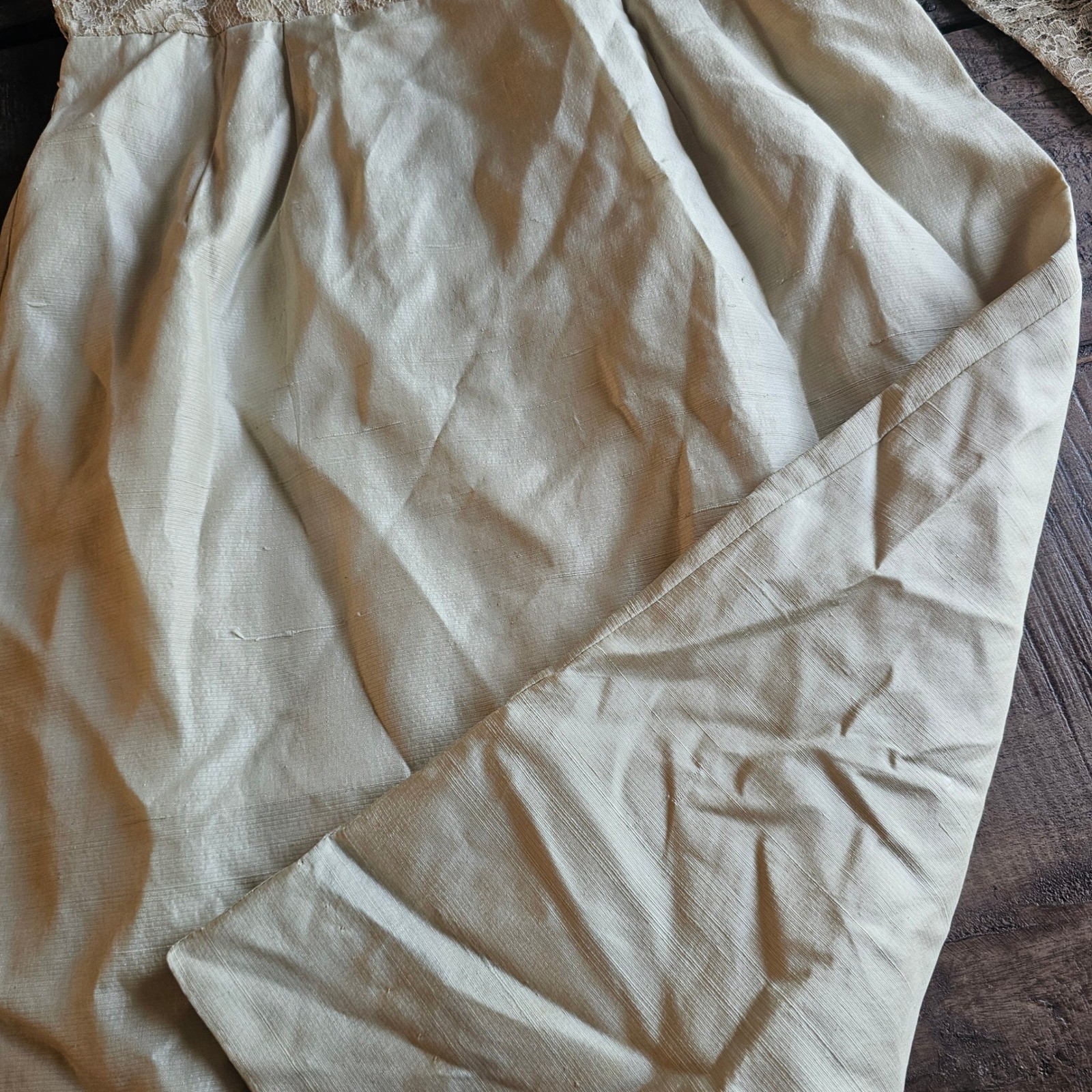 Vintage 1950s Lace Cocktail Dress Cream Scalloped Neck Long Sleeve Pencil Skirt