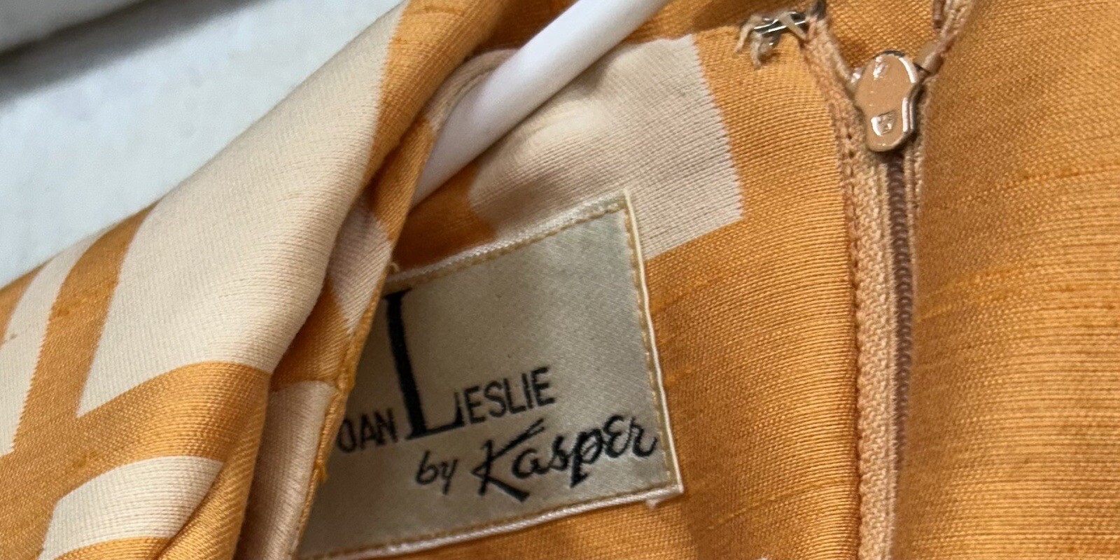Joan Leslie Kasper Vtg 1960s Silk Dress & Jacket USA Orange White !!EXQUISITE!!