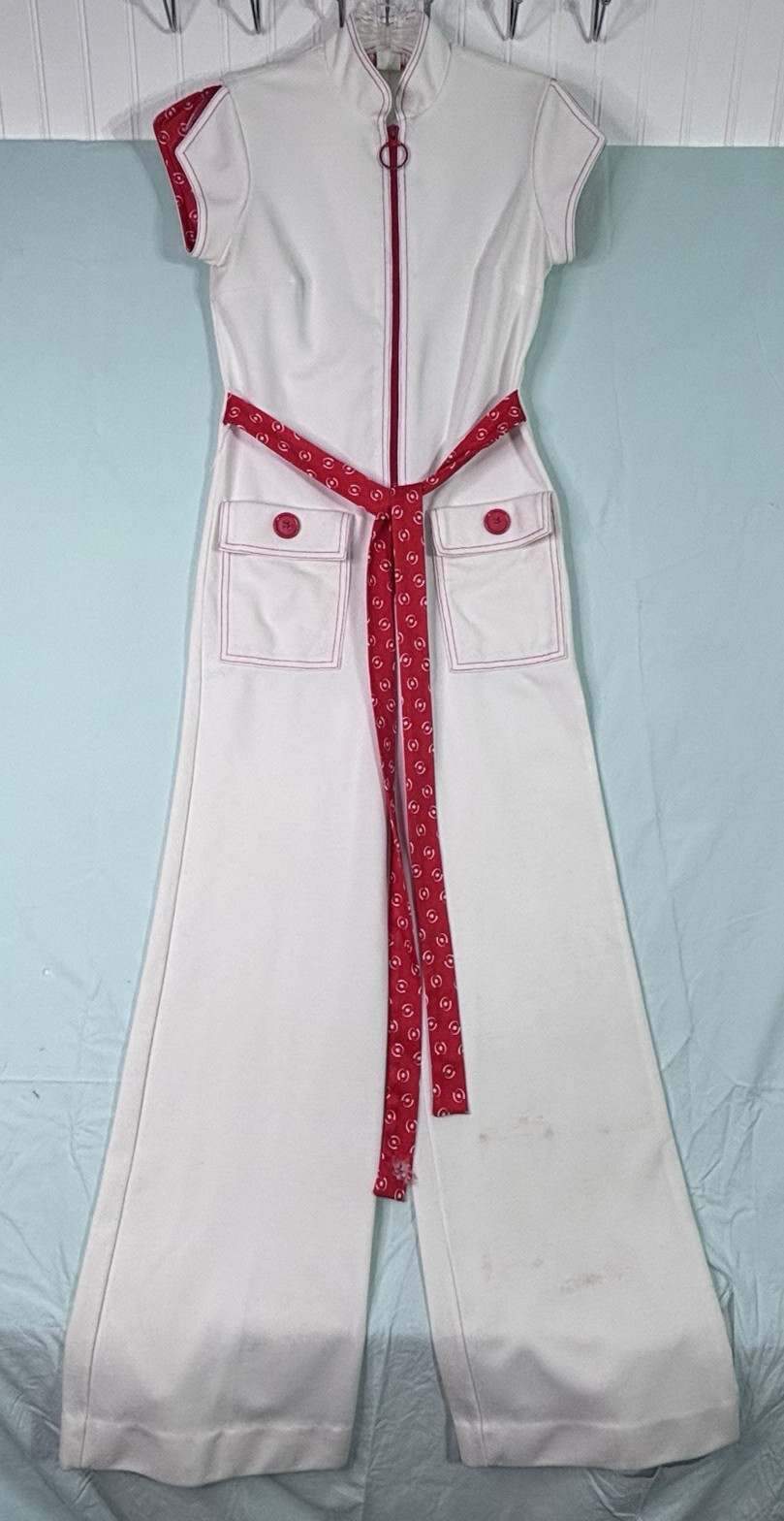 VTG 1970’s Jerell Of Texas Women’s White Zip Front Jumpsuit W/ Red Trim Sz 5?
